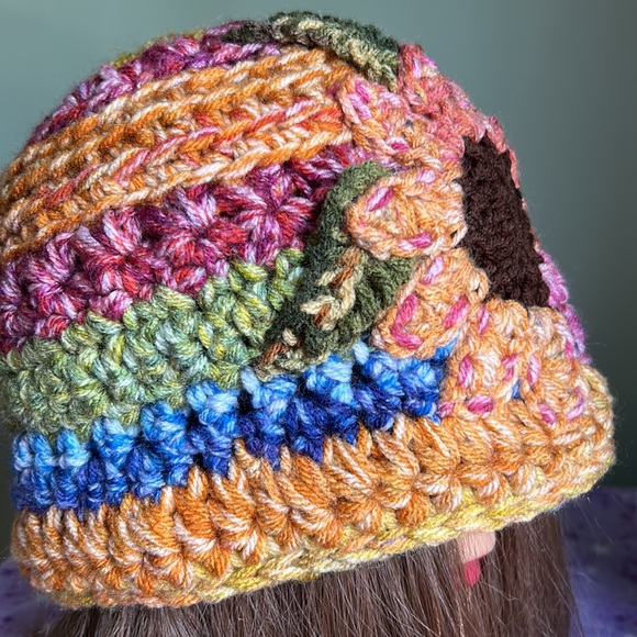 Multicolor Crochet Sunflower bucket beanie medium new - Picture 9 of 10